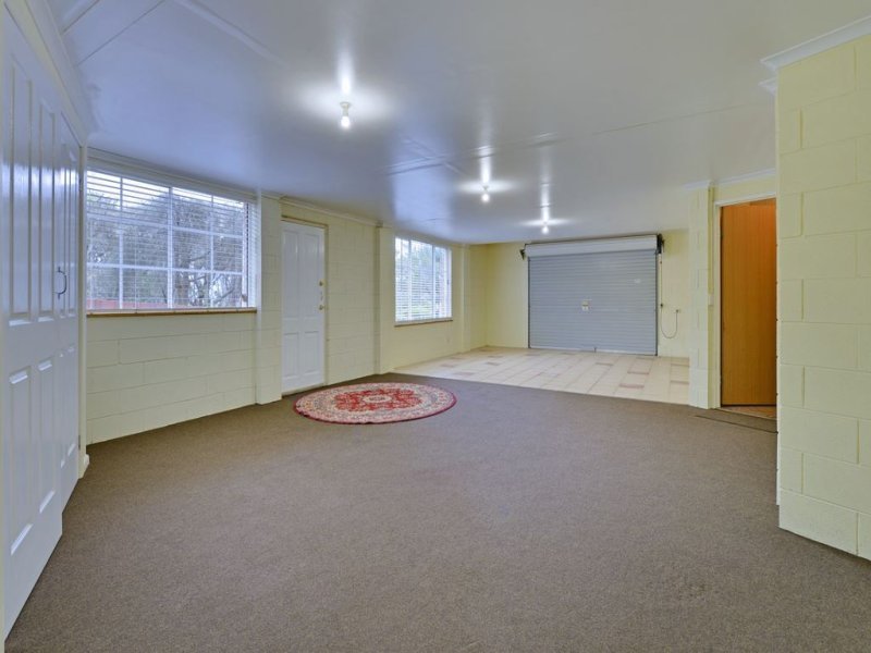 2/34 Balamara Street BELLERIVE 12