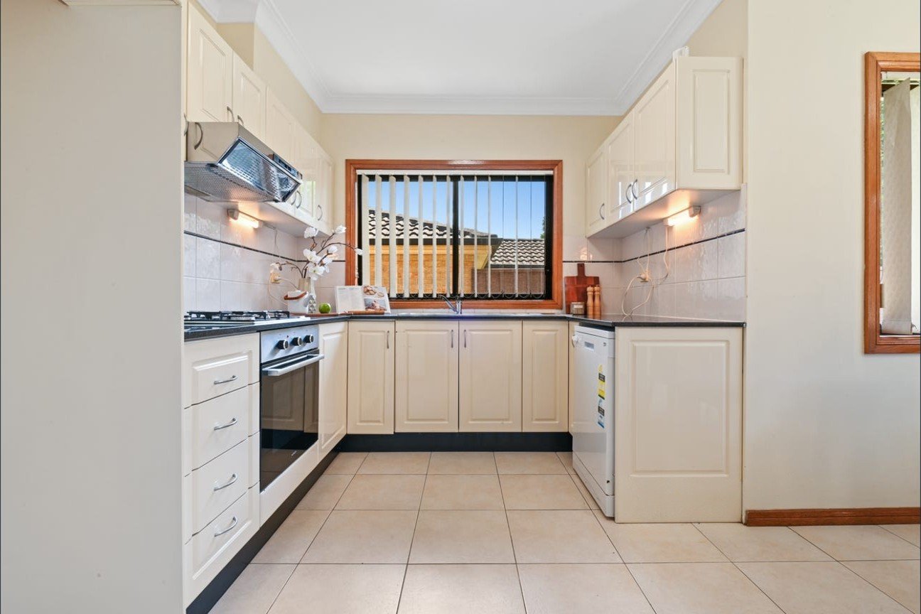 2/34 Blackshaw Avenue MORTDALE 1