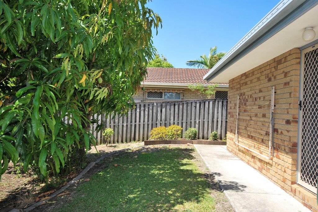 234 Christine Ave  BURLEIGH WATERS 9