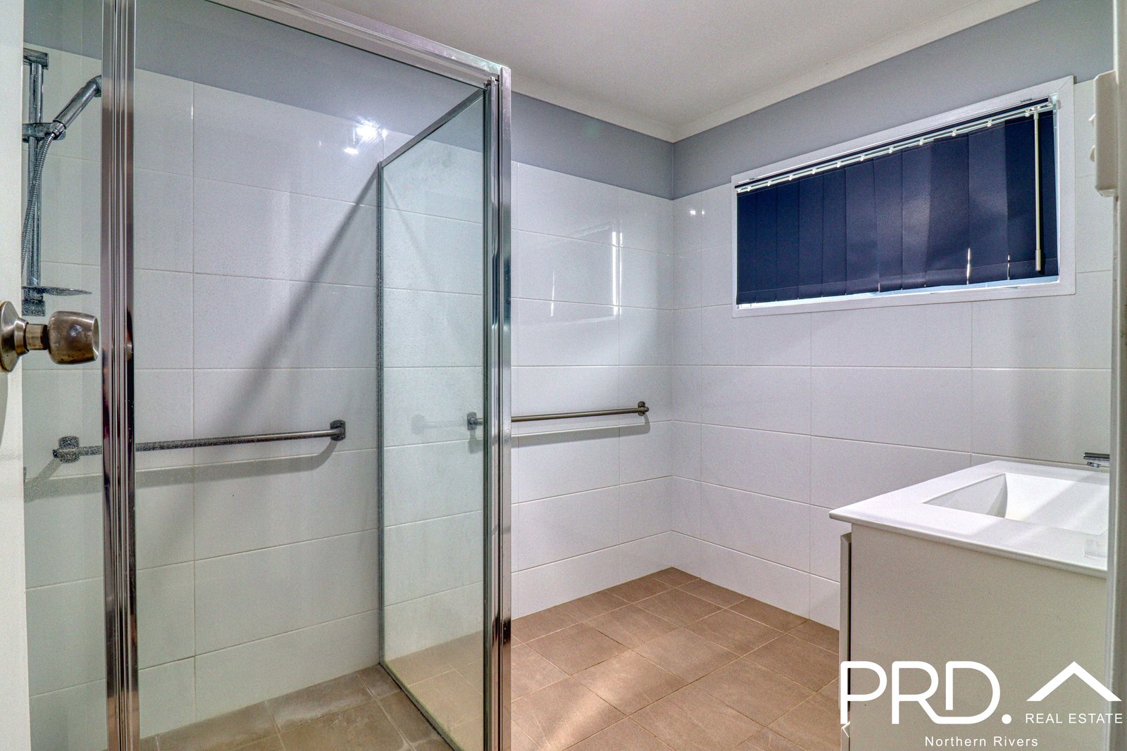 2/34 Cope Street CASINO 10