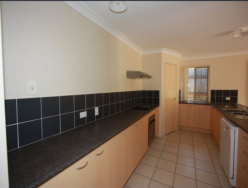 2/34 Freestone Drive UPPER COOMERA 2