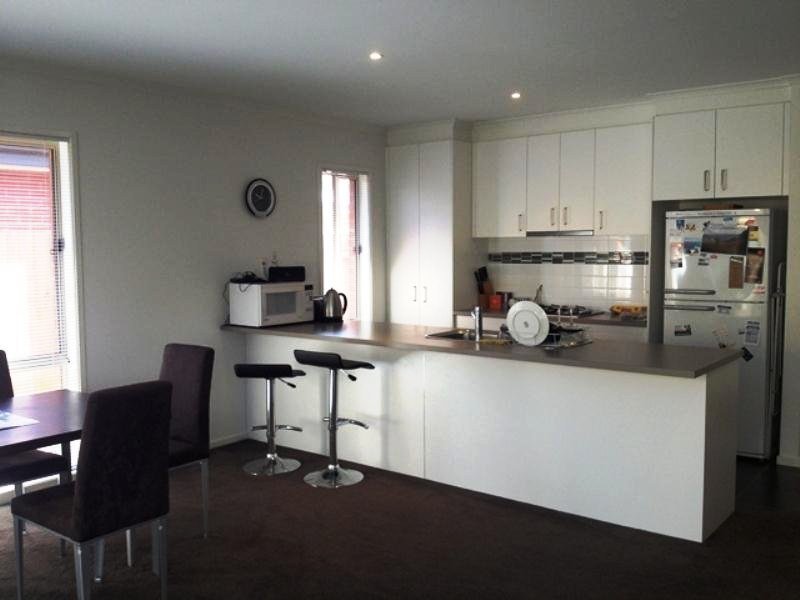Gallery: 2/34 Glenfine Avenue