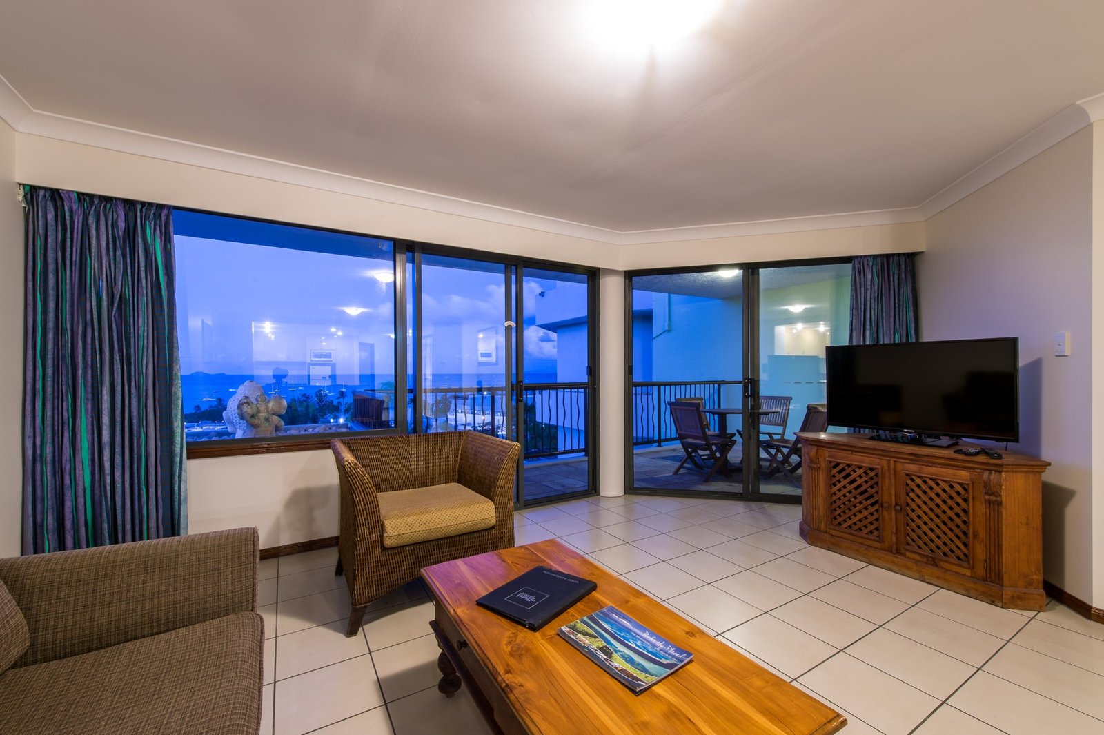 23/4 Golden Orchid Drive AIRLIE BEACH 2