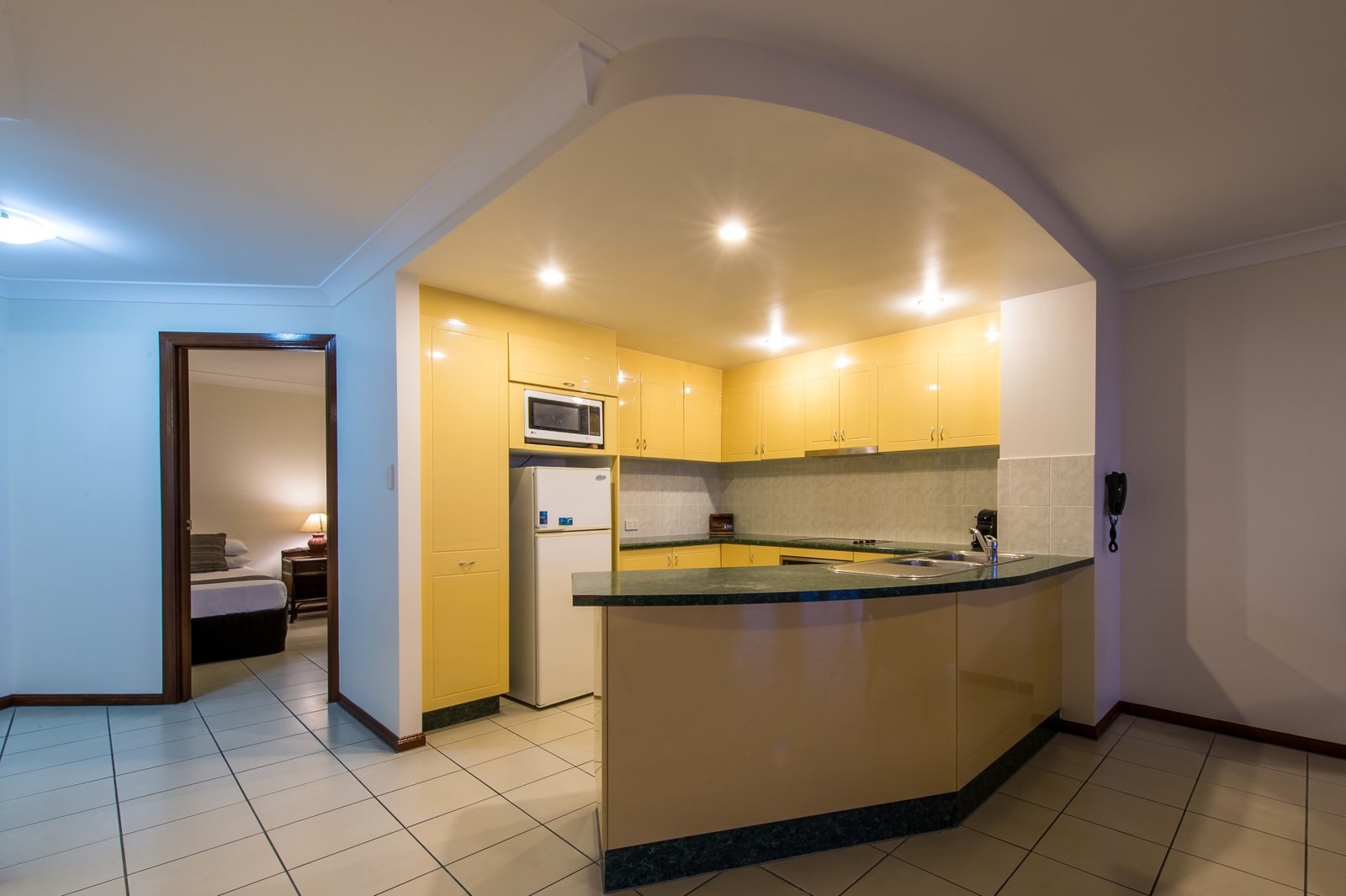 23/4 Golden Orchid Drive AIRLIE BEACH 5