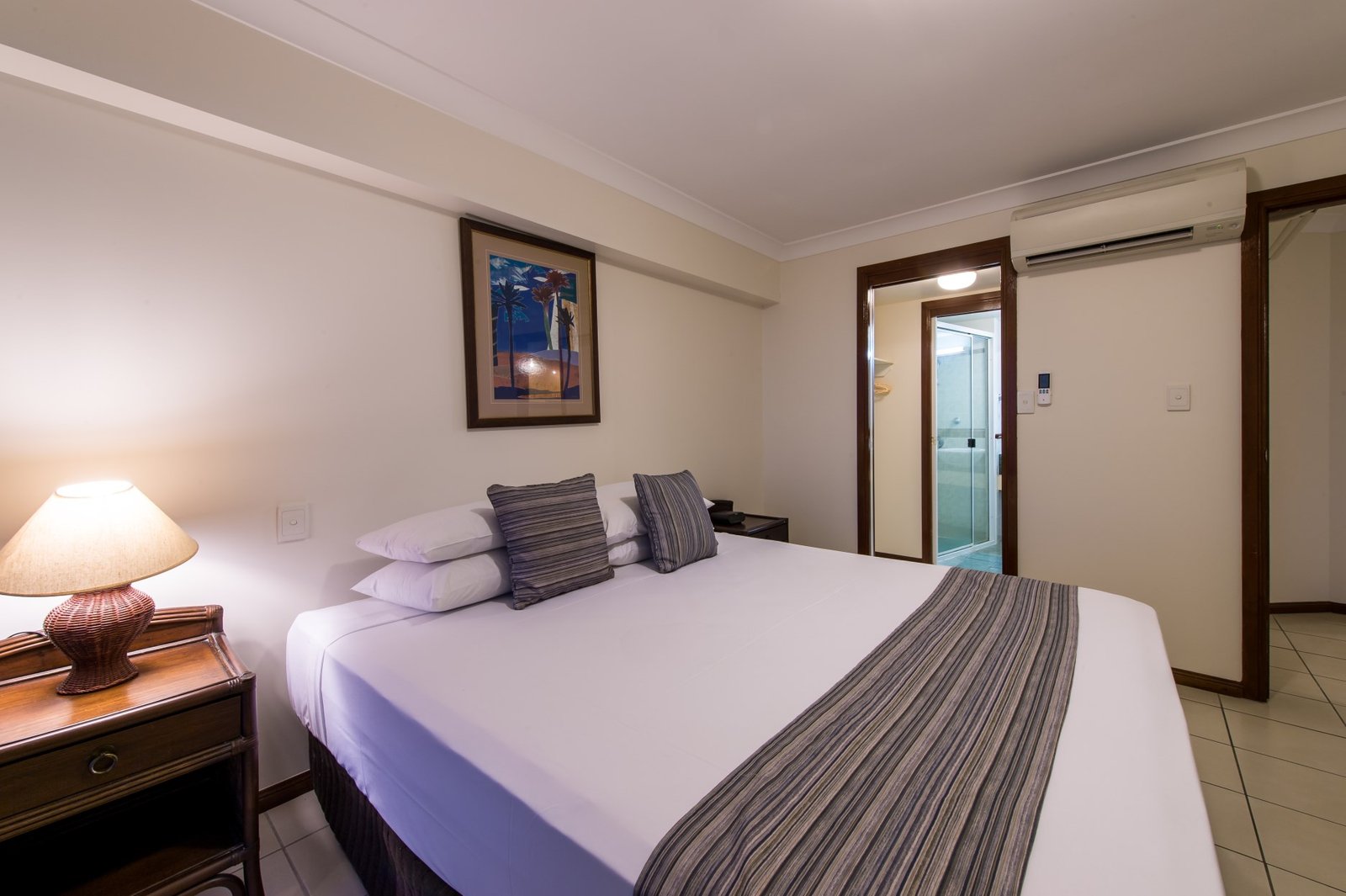 23/4 Golden Orchid Drive AIRLIE BEACH 10