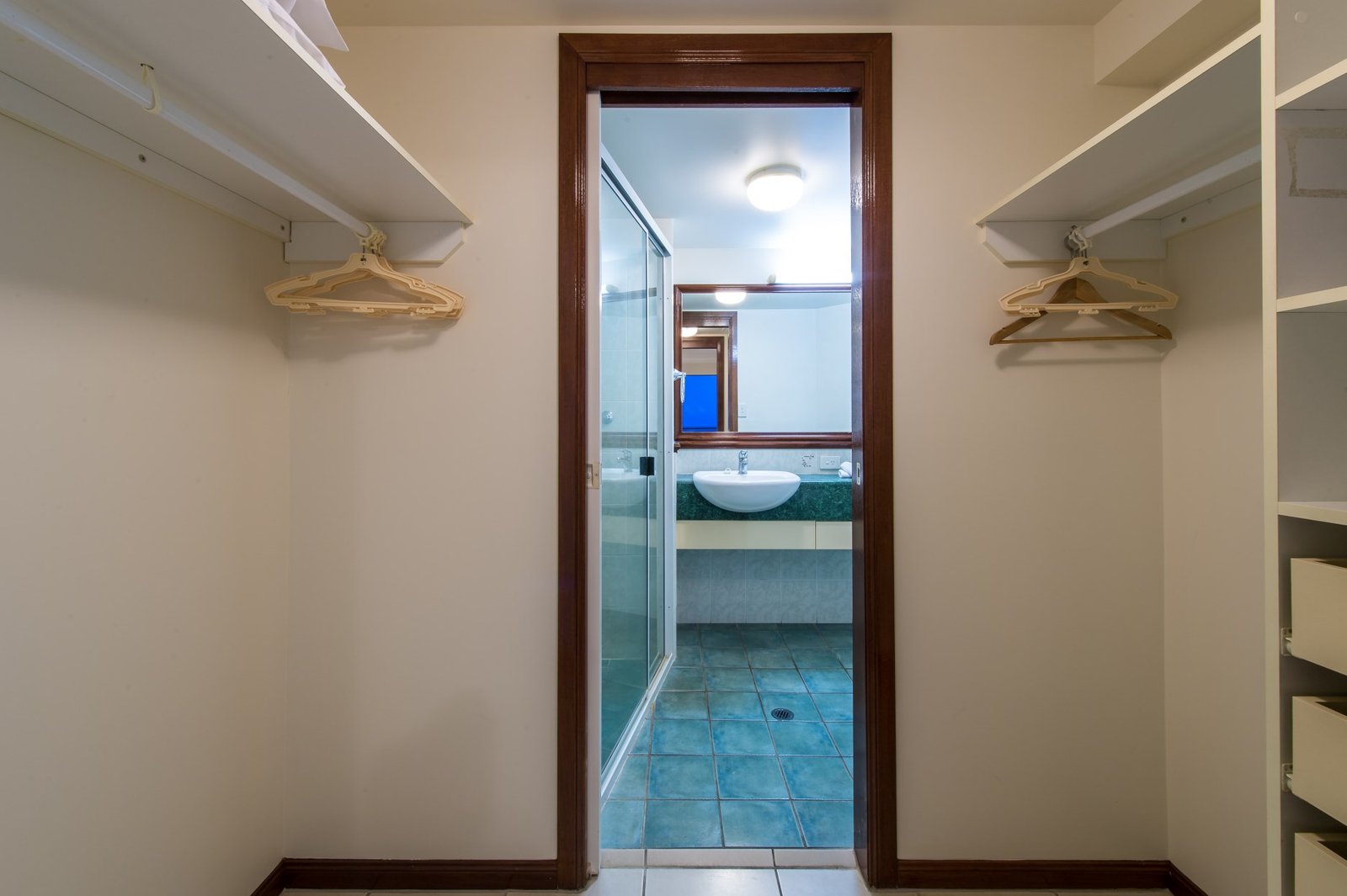23/4 Golden Orchid Drive AIRLIE BEACH 11