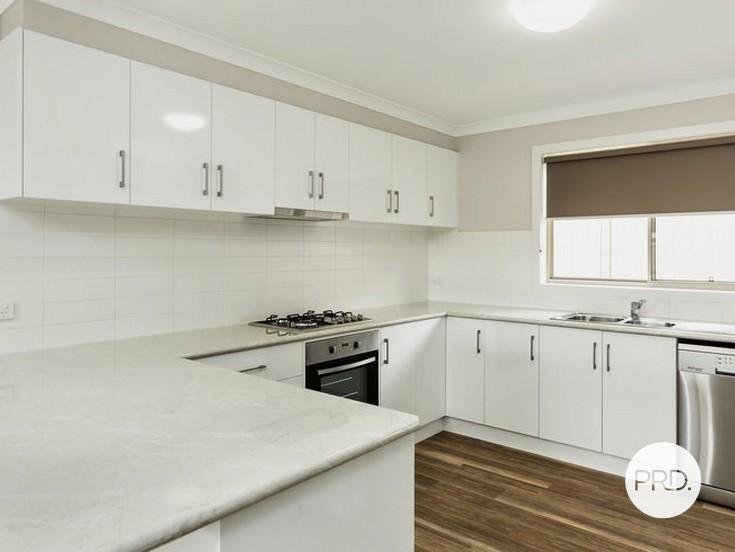 2/34 Kirkpatrick Court GLENROY 2