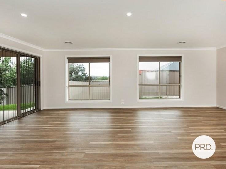 2/34 Kirkpatrick Court GLENROY 4