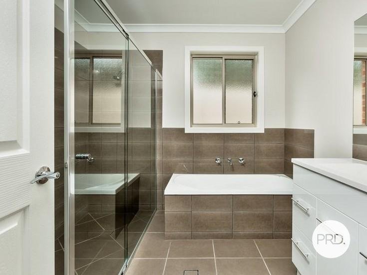 2/34 Kirkpatrick Court GLENROY 8