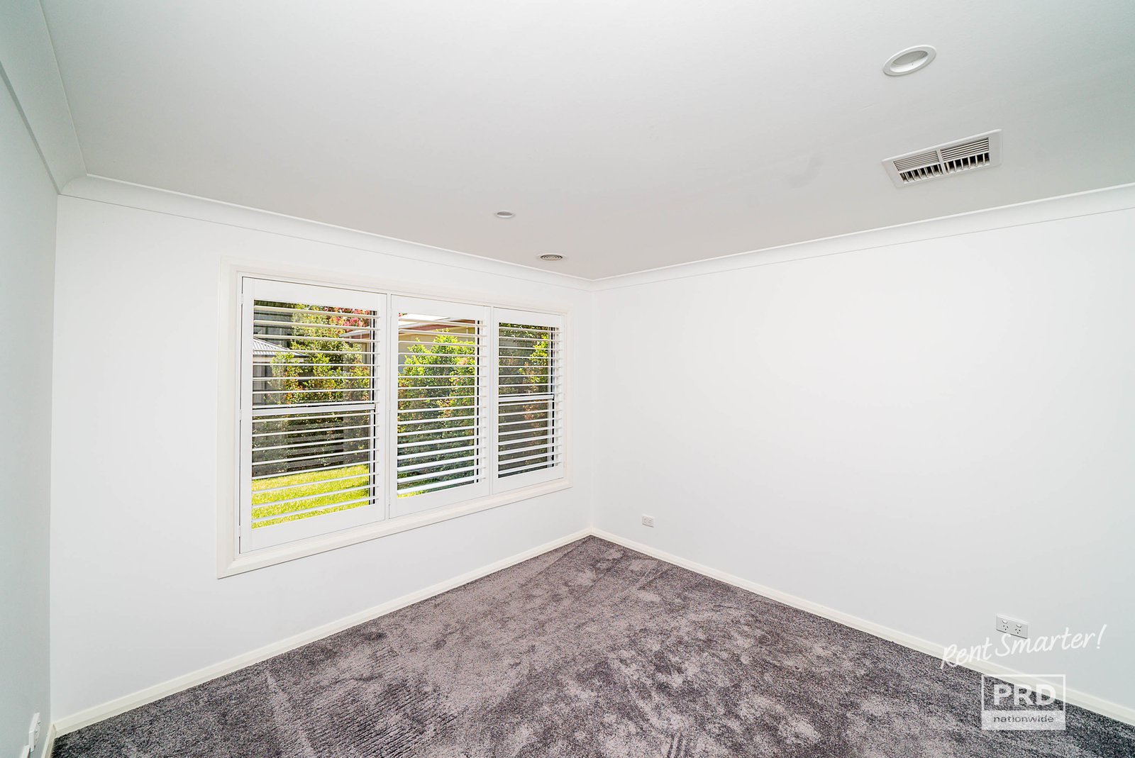 2/34 Lindsay TURVEY PARK 7