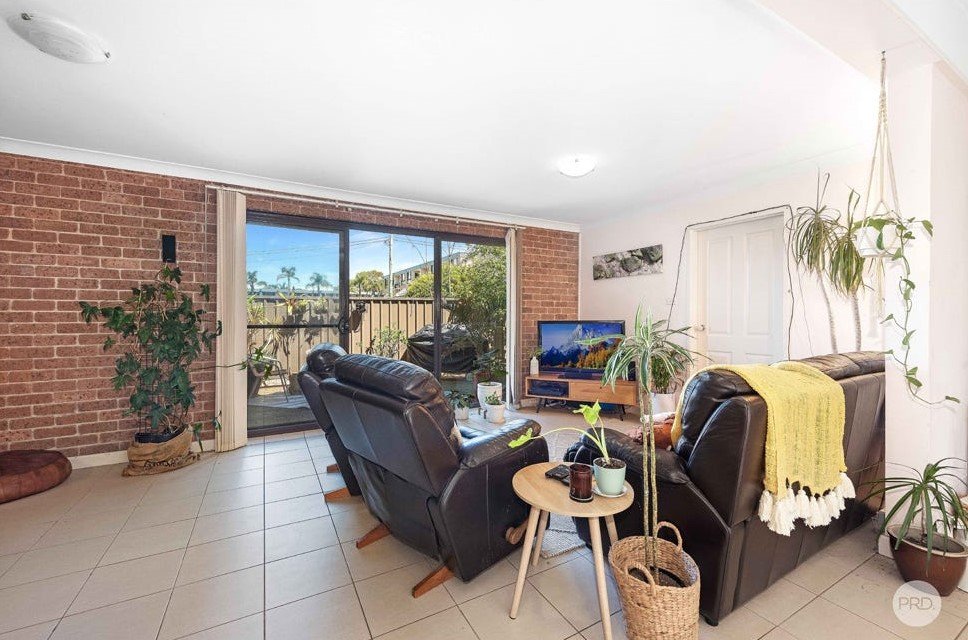 2/34 Marine Drive FINGAL BAY 4