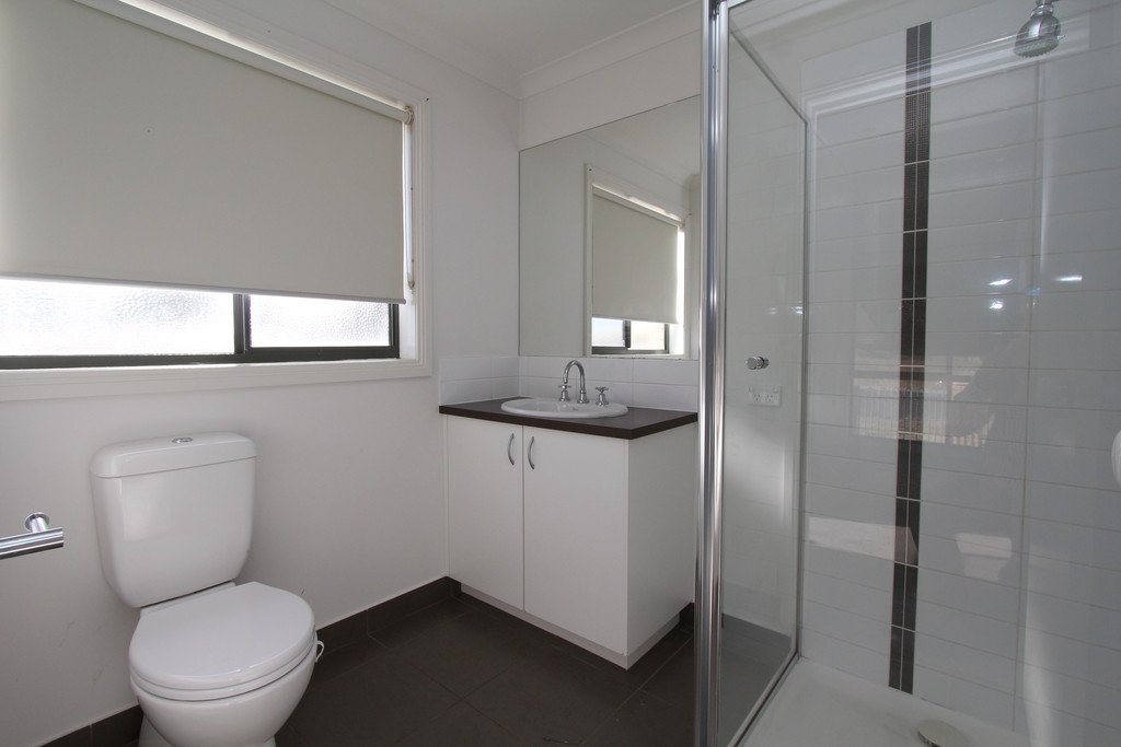 234 Walker Street SEBASTOPOL 6