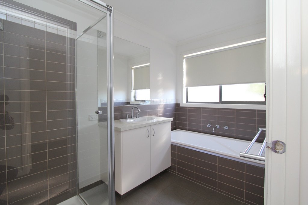 234 Walker Street SEBASTOPOL 8