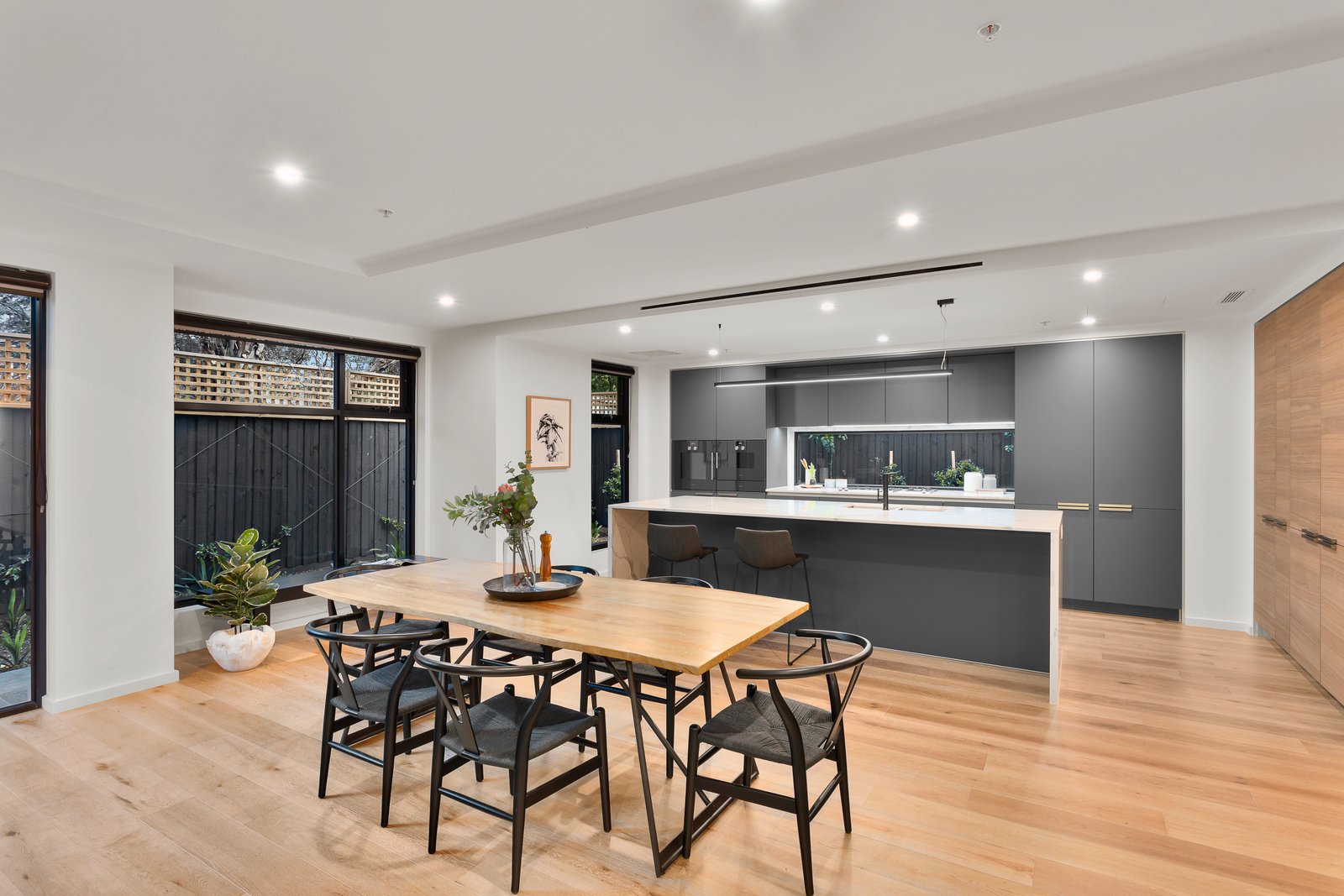 Gallery: 2/34 Willansby Avenue
