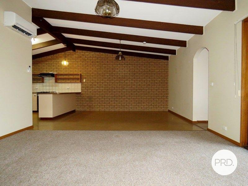 2/346 Townsend Street SOUTH ALBURY 5