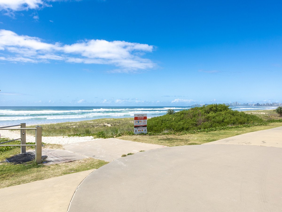 2/349 Golden Four Drive Tugun 15