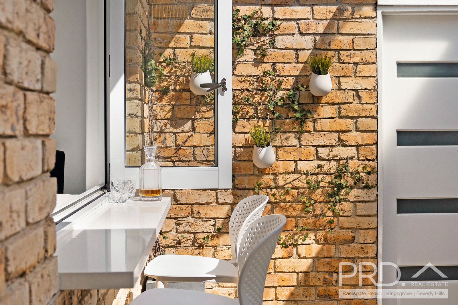 2/35-37 Walter Street SANS SOUCI 9