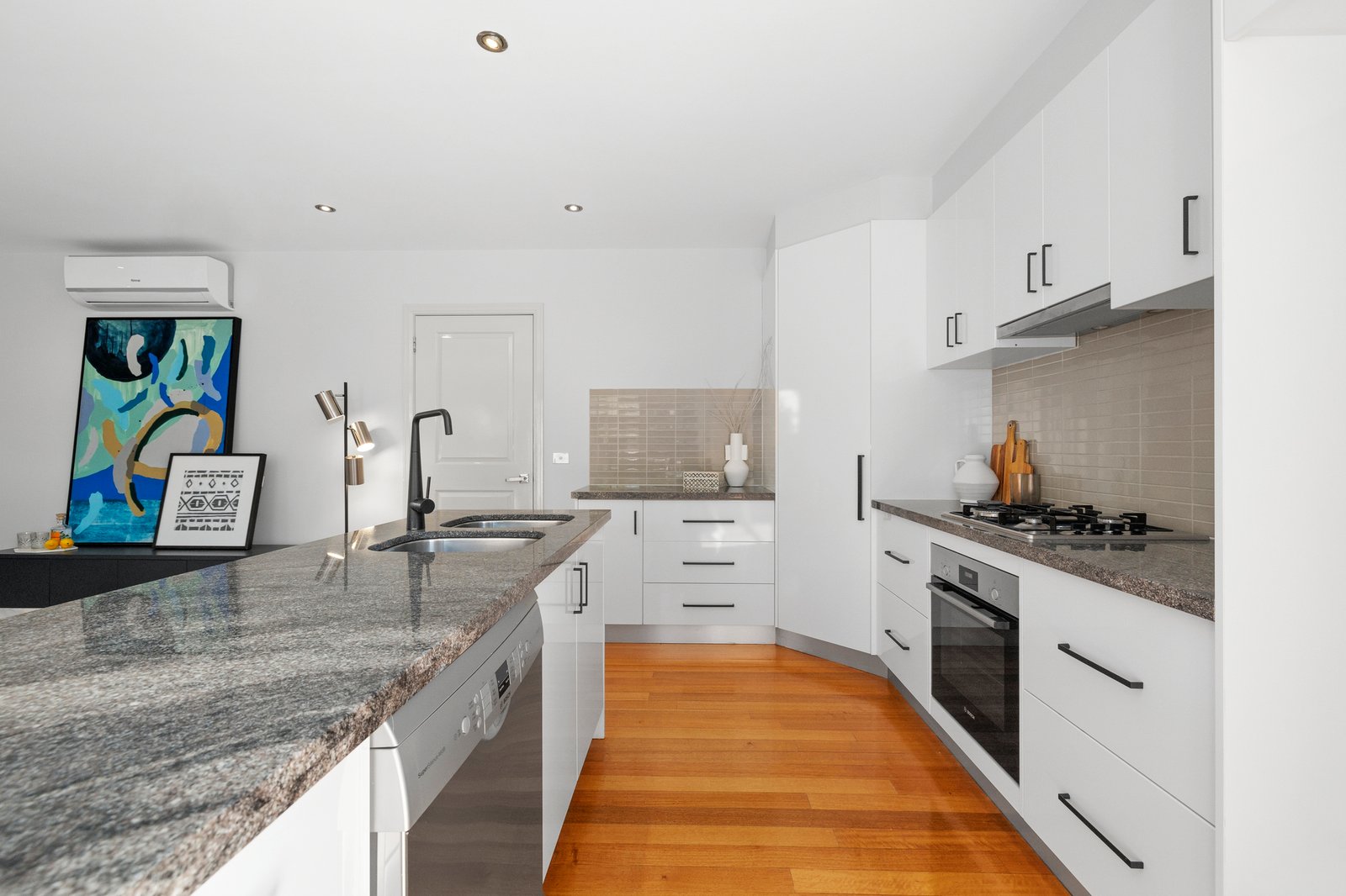 Gallery: 2/35 Briggs Street