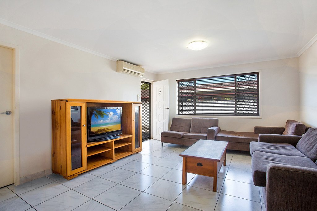 2/35 Burra Street SURFERS PARADISE 1