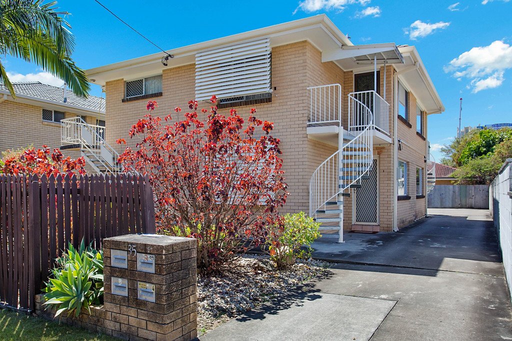 2/35 Burra Street SURFERS PARADISE 6