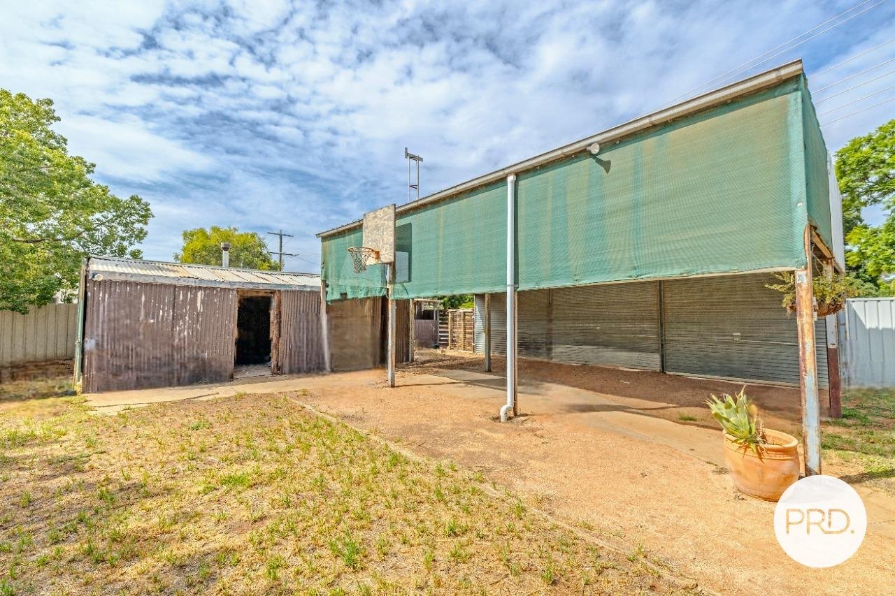 235 Commercial Street MERBEIN 16