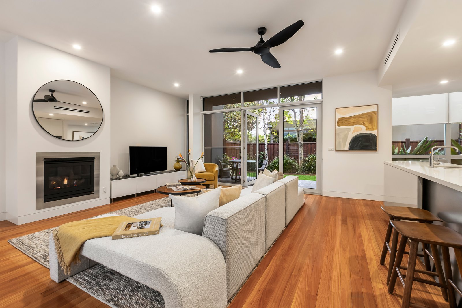 Real Estate and Property in 2/35 Cromwell Road, South Yarra, VIC