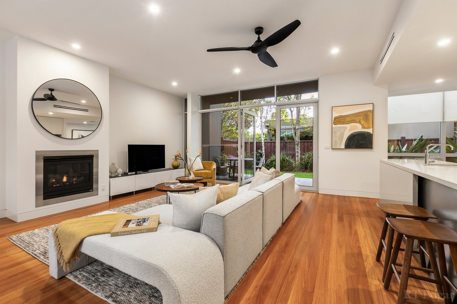 Real Estate and Property in 2/35 Cromwell Road, South Yarra, VIC