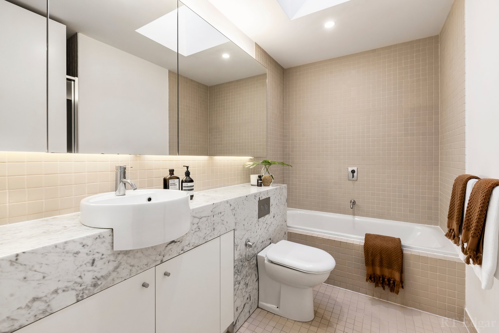 Real Estate and Property in 2/35 Cromwell Road, South Yarra, VIC