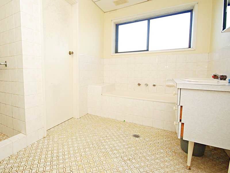 2/35 Higgins Ave  WAGGA WAGGA 3