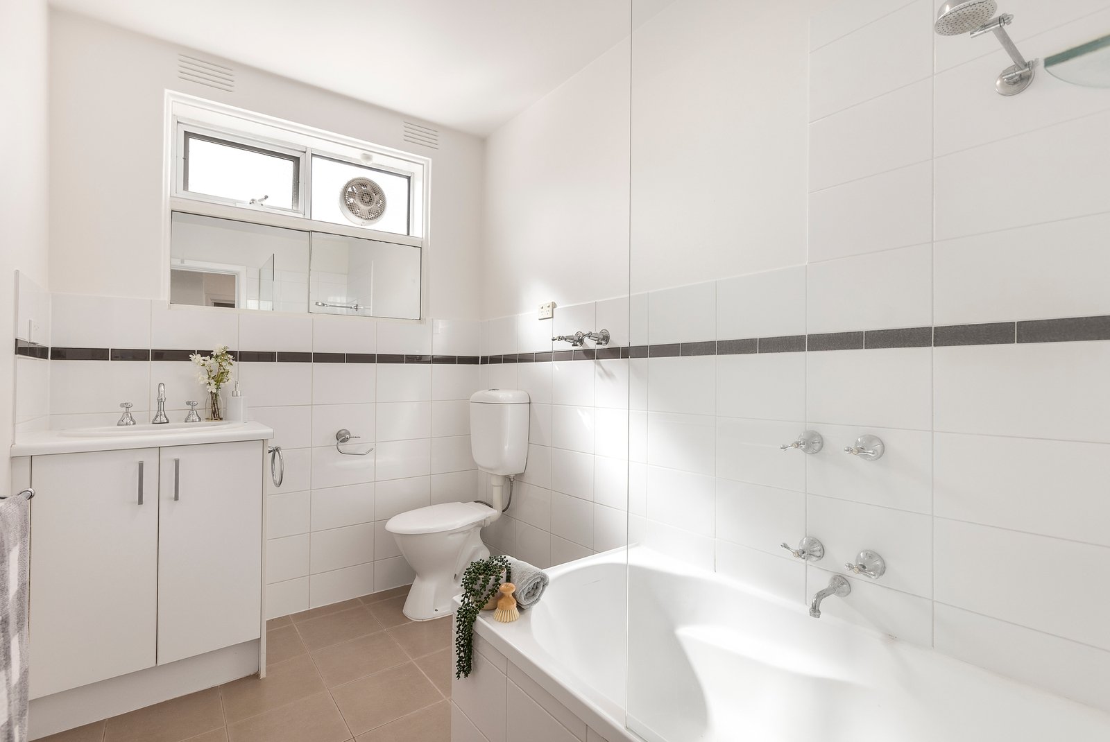 2/35 Hill Street, Hawthorn, 3122