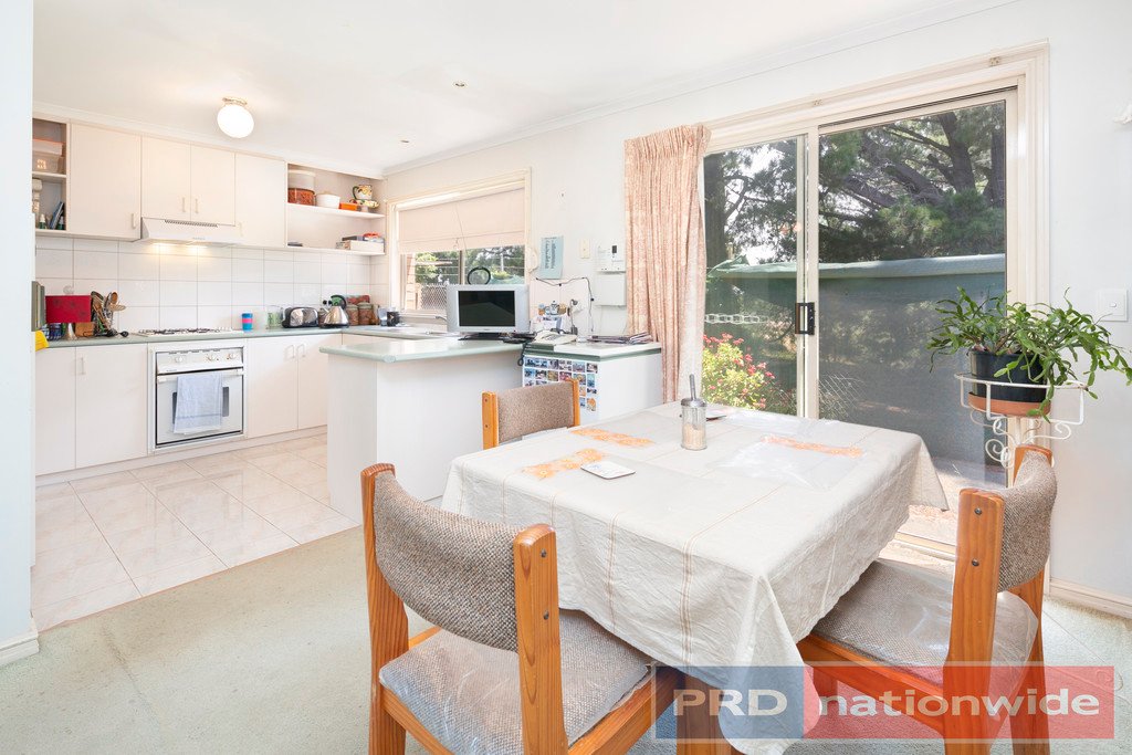 2/35 Midlands Drive BALLARAT NORTH 6