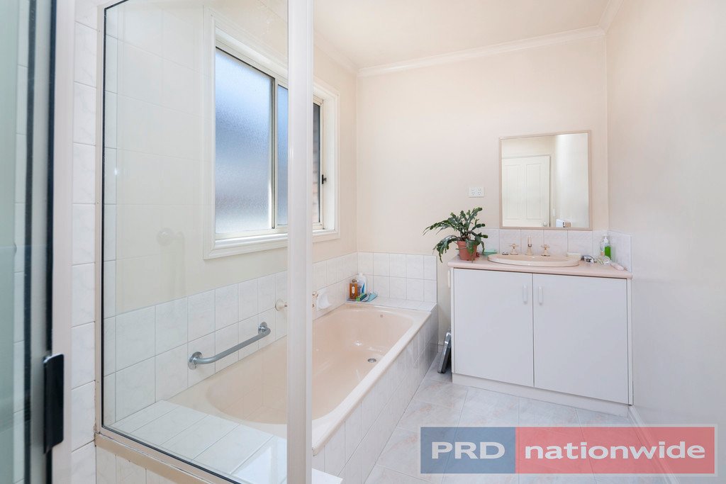2/35 Midlands Drive BALLARAT NORTH 7