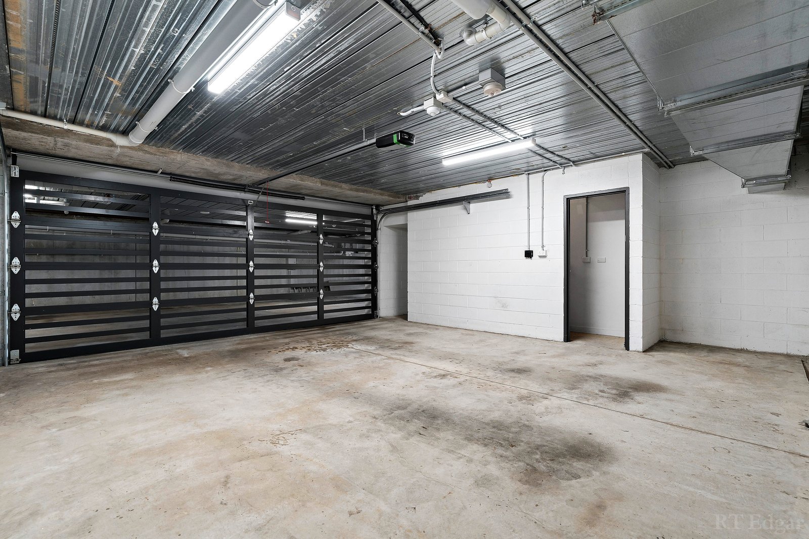 Real Estate and Property in 2/35 Ross Street, Doncaster East, VIC