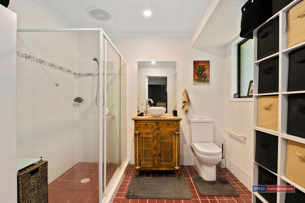 235 Sullivans Road VALLA 18