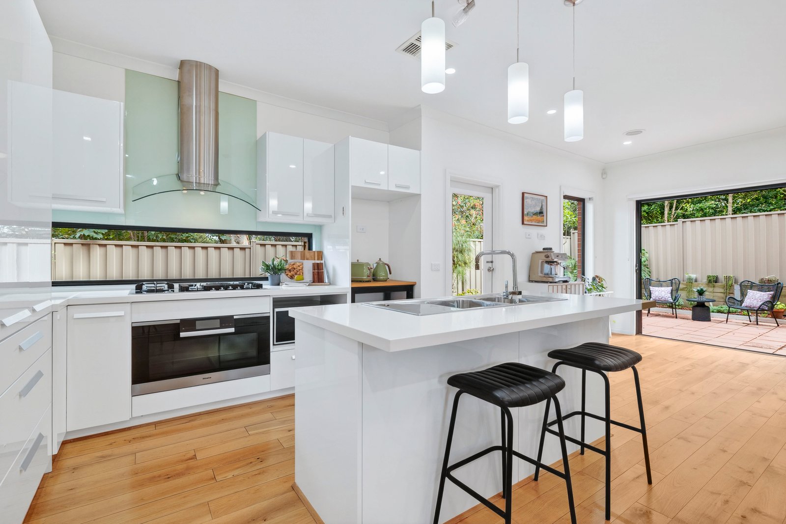 Gallery: 2/35 Surrey Road