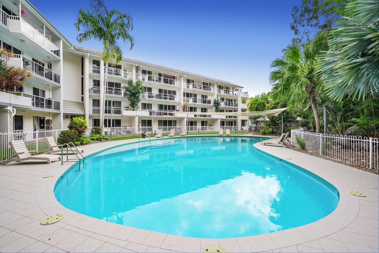 235/305341 Coral Coast Drive, PALM COVE QLD 4879