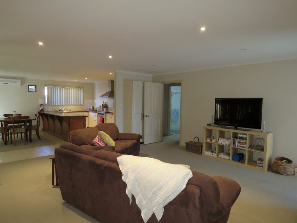 2/354 Kiewa Street ALBURY 4