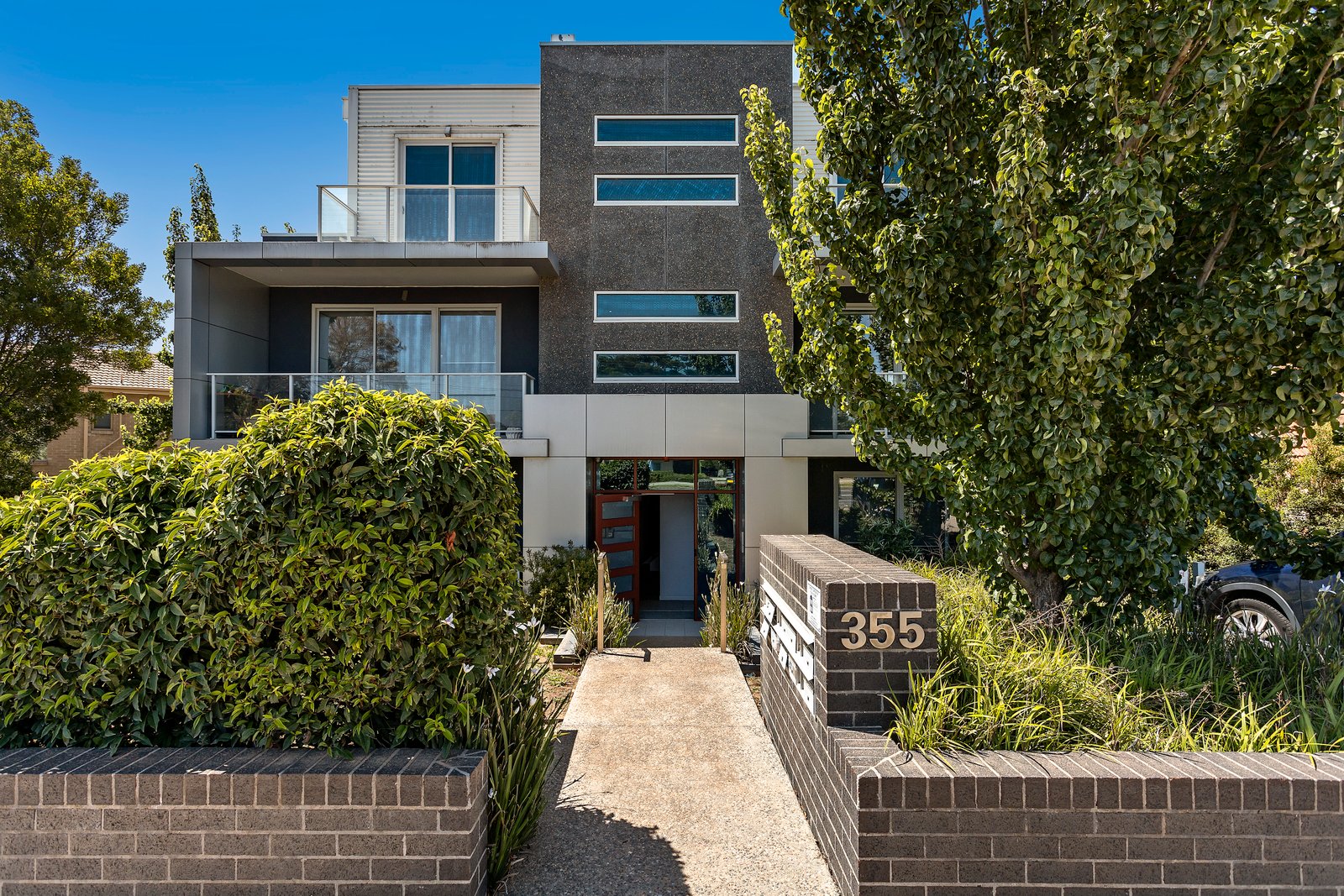 Gallery: 2/355 Burwood Highway