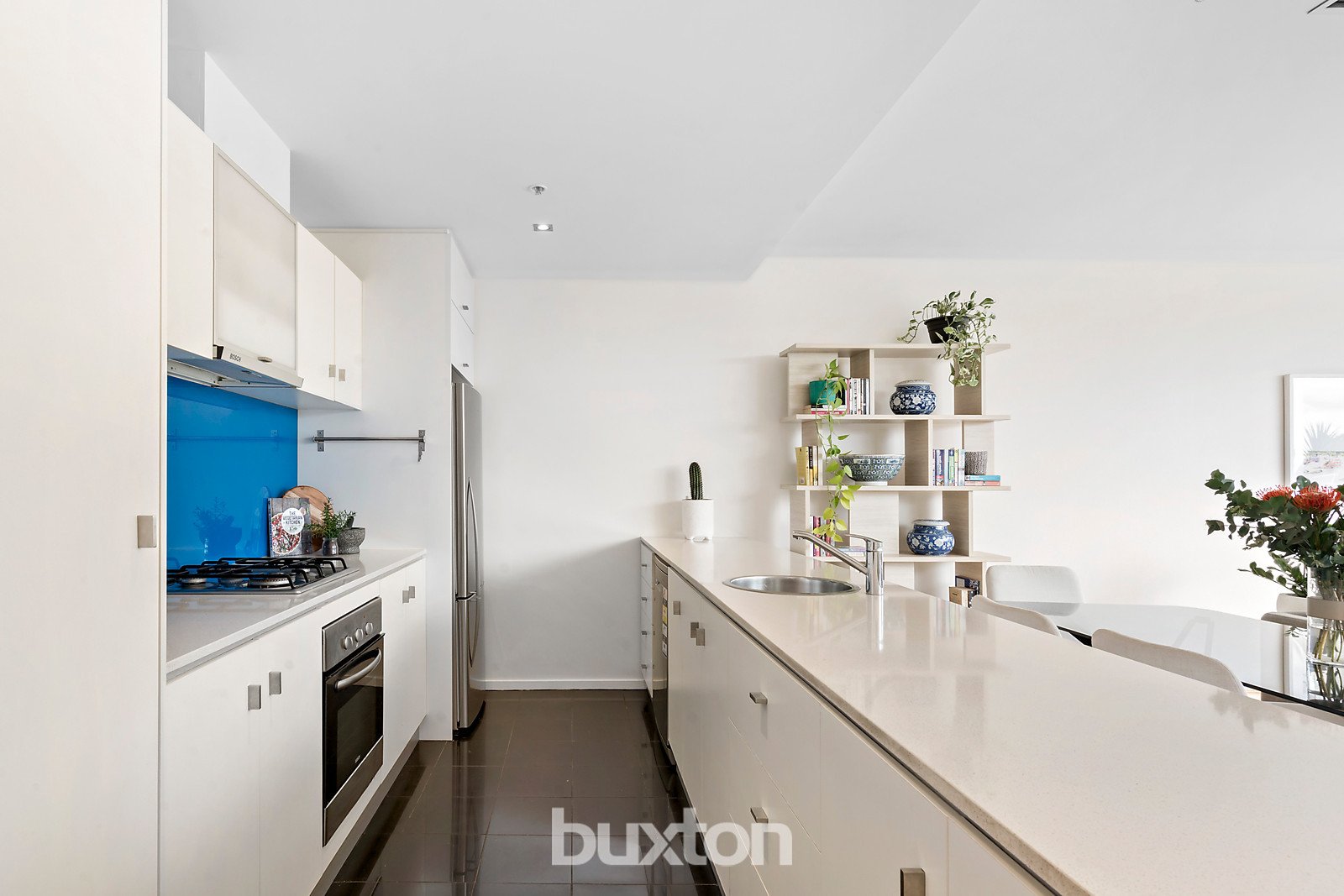 Gallery: 23/568 New Street