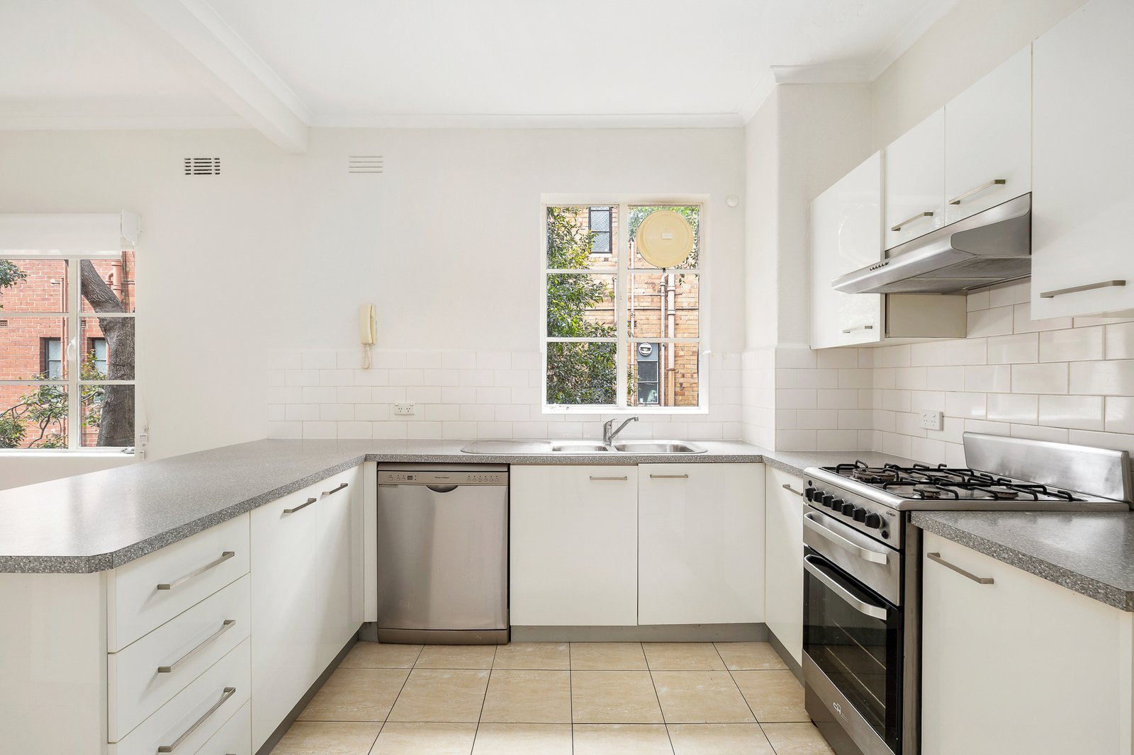 23/58 Queens Road, Melbourne, 3004