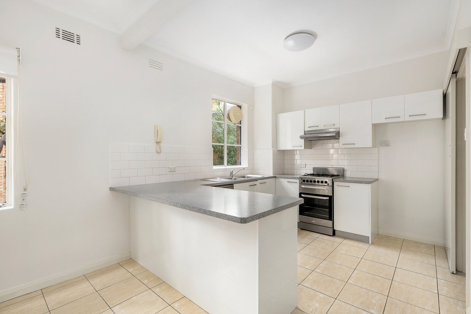 23/58 Queens Road, Melbourne, 3004