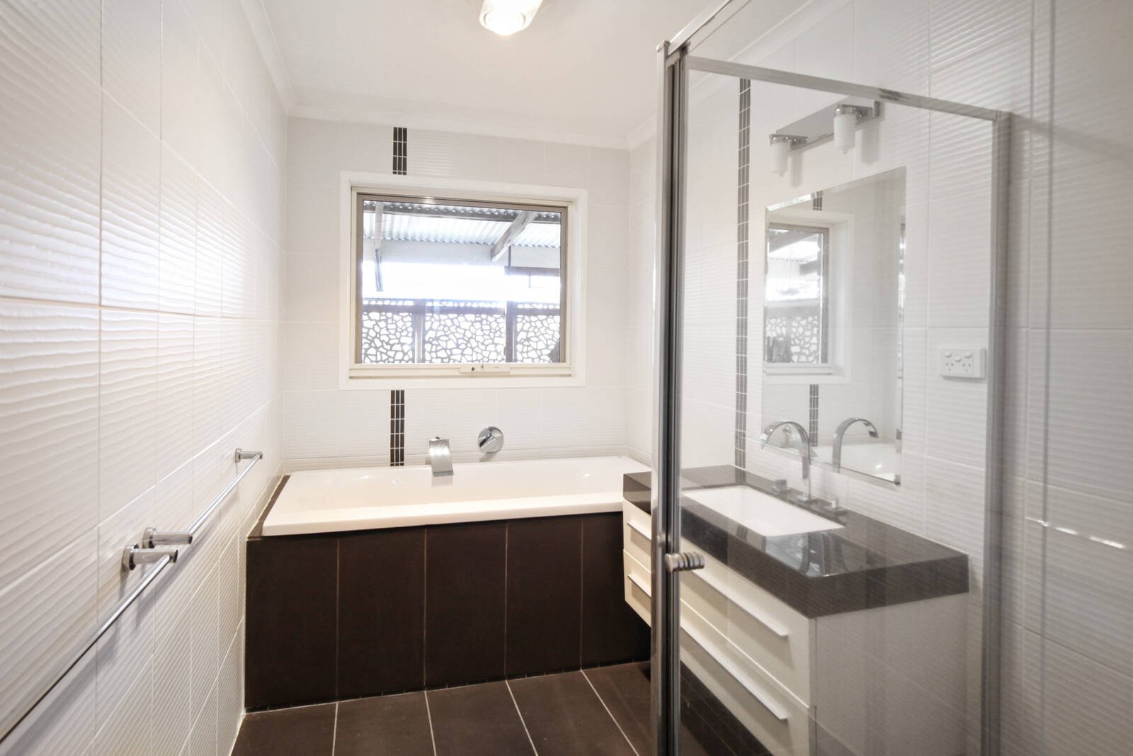 Real Estate and Property in 2/36 Dundas Street, Lancefield, VIC