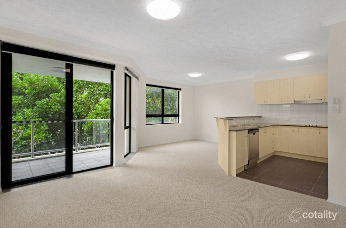 23/6 Fifth Avenue Burleigh Heads 4