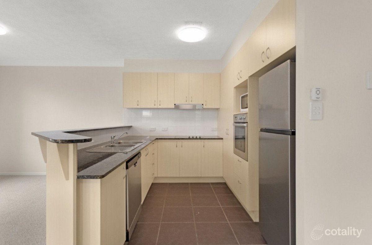 23/6 Fifth Avenue Burleigh Heads 7