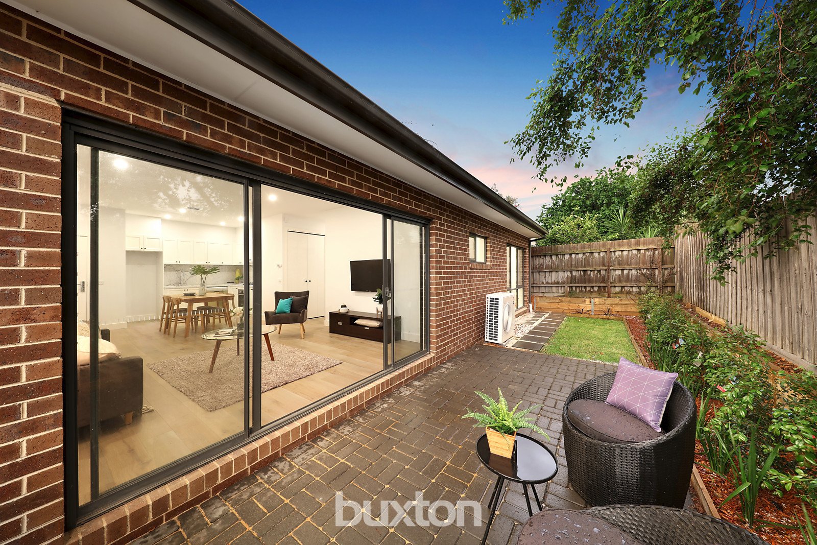 Gallery: 2/36 Mackie Road