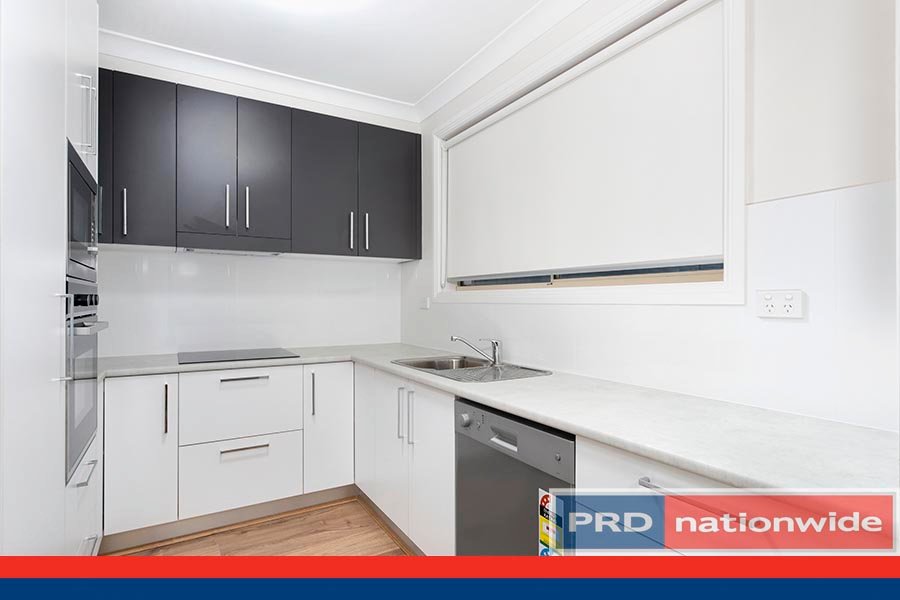 2/36 Rosa Street OATLEY 2