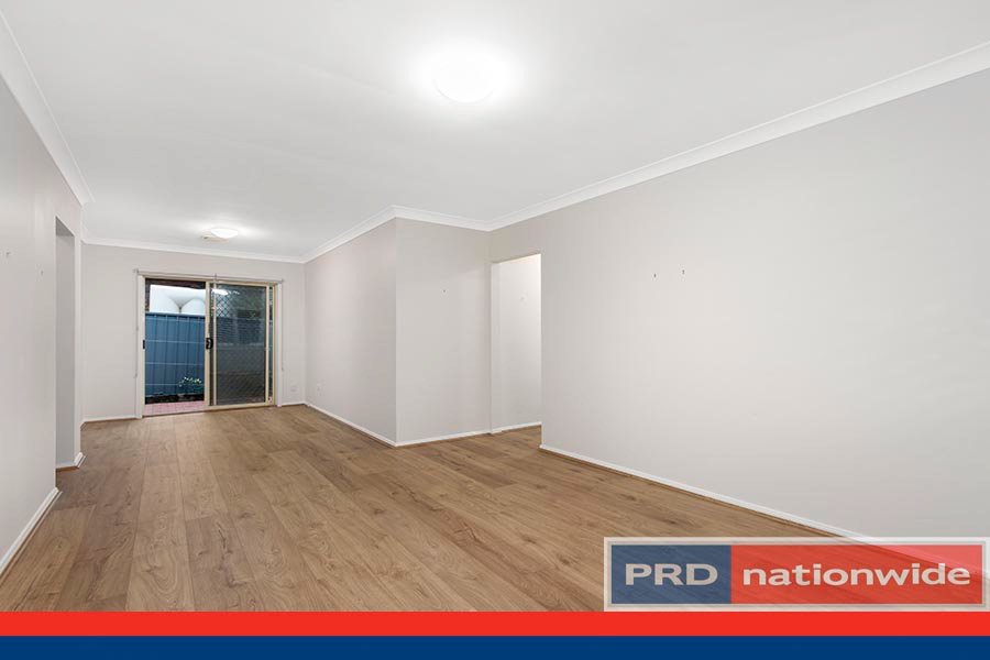 2/36 Rosa Street OATLEY 3