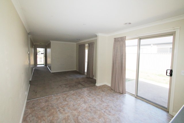 236 Walker Street SEBASTOPOL 2