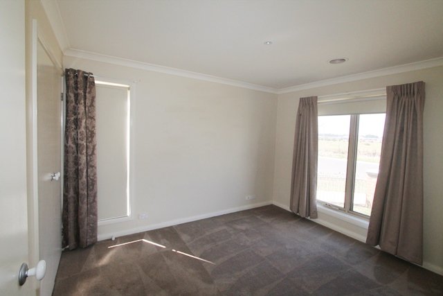 236 Walker Street SEBASTOPOL 4