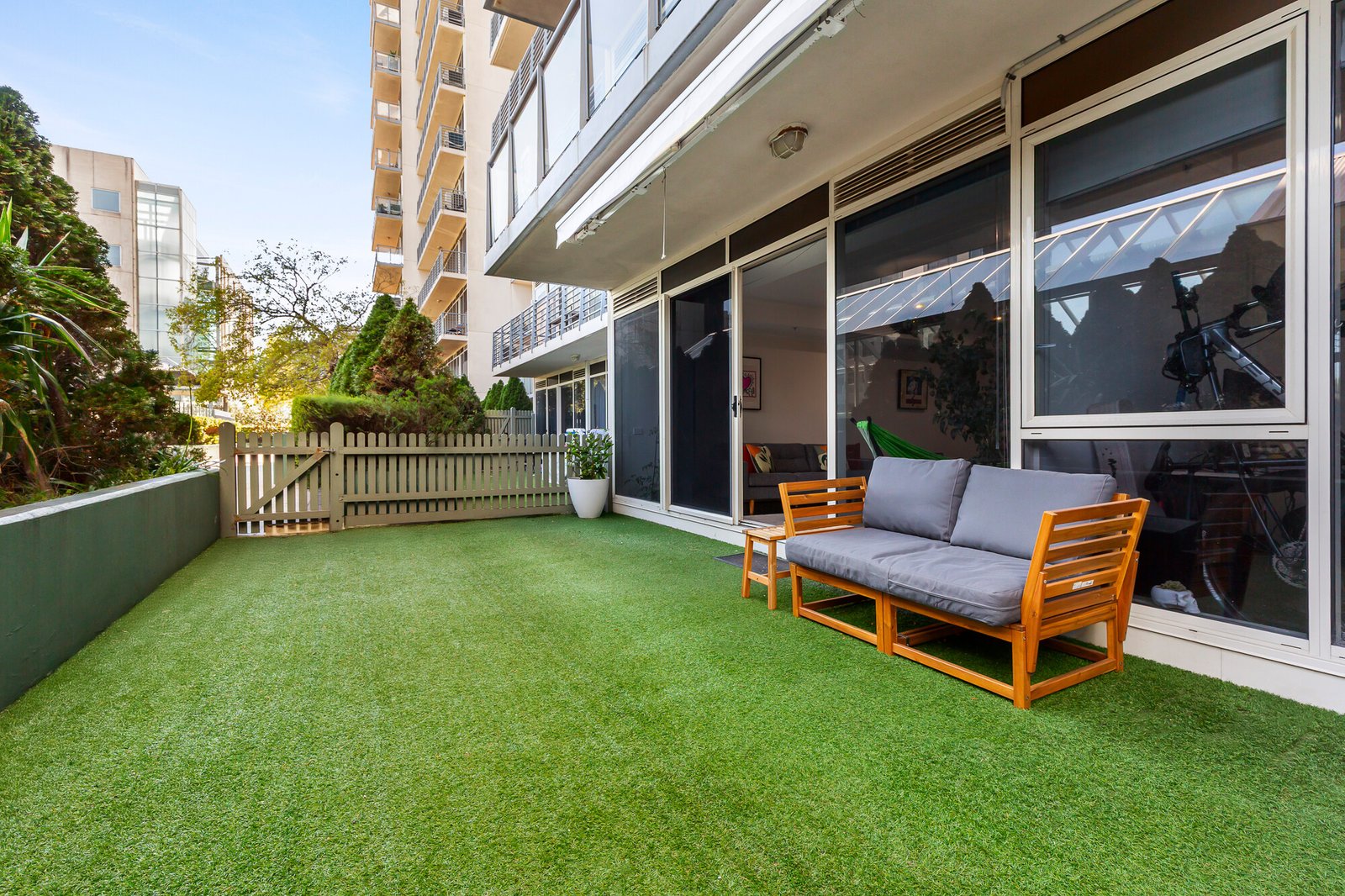 Gallery: 23/632 St Kilda Road
